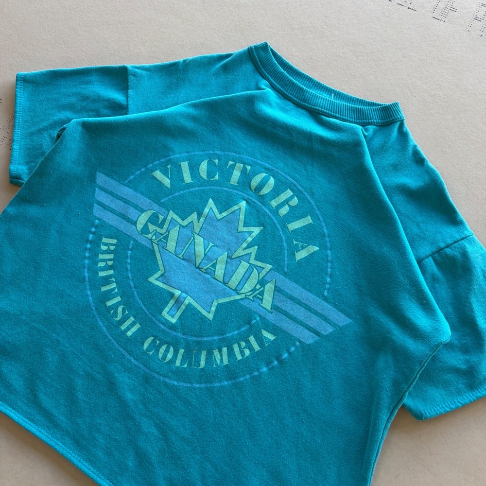 Vintage 80s Crewneck shirt Sunburst Fashions Victoria Canada T-shirt